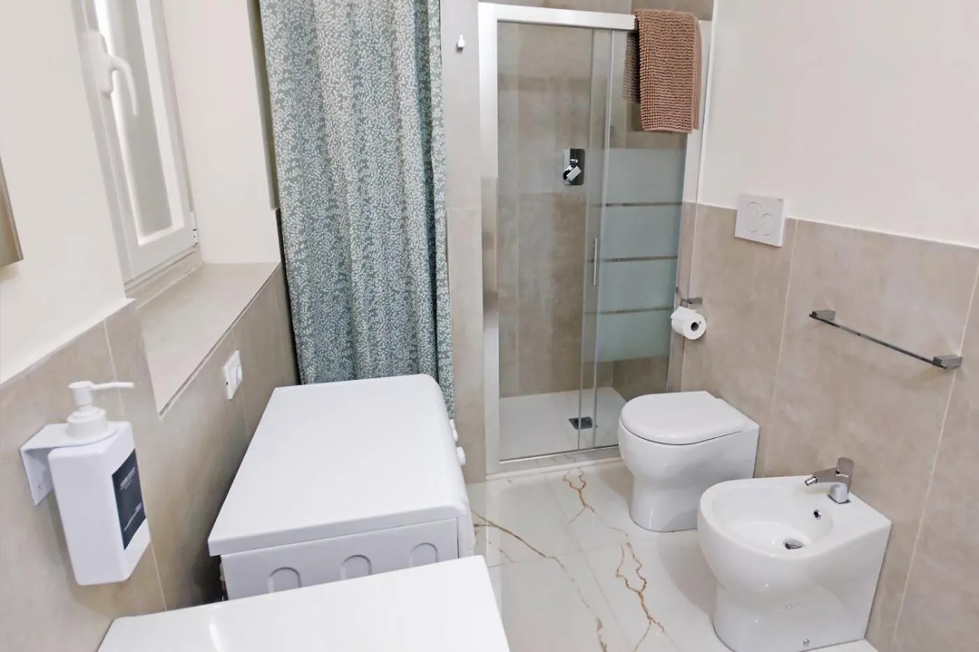 Pl9 House Apartment Parma 0*,  Italy